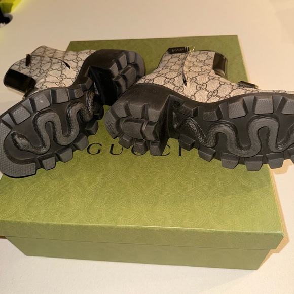 Gucci boots size 8 worn once - Picture 8 of 9